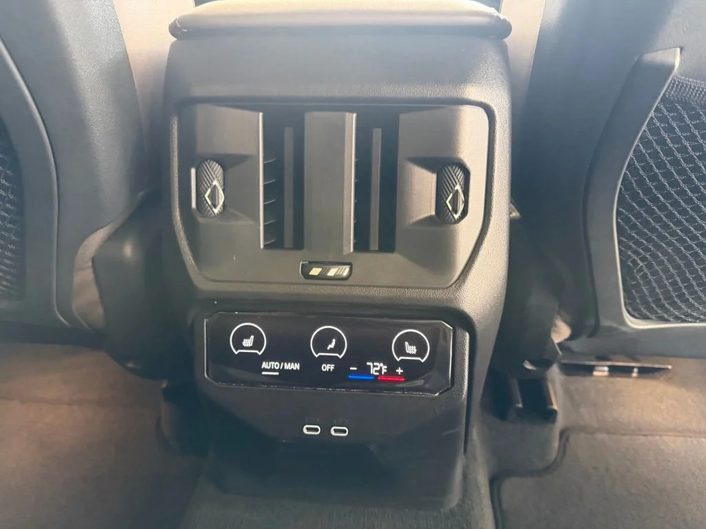 Used 2026 Black BMW M50 xDrive image 31