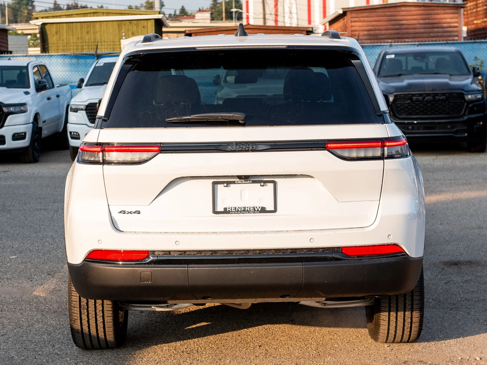 New 2025 White Jeep Altitude* 4x4, Sunroof, Trailer Tow Pkg, Wireless Charging Pad image 3