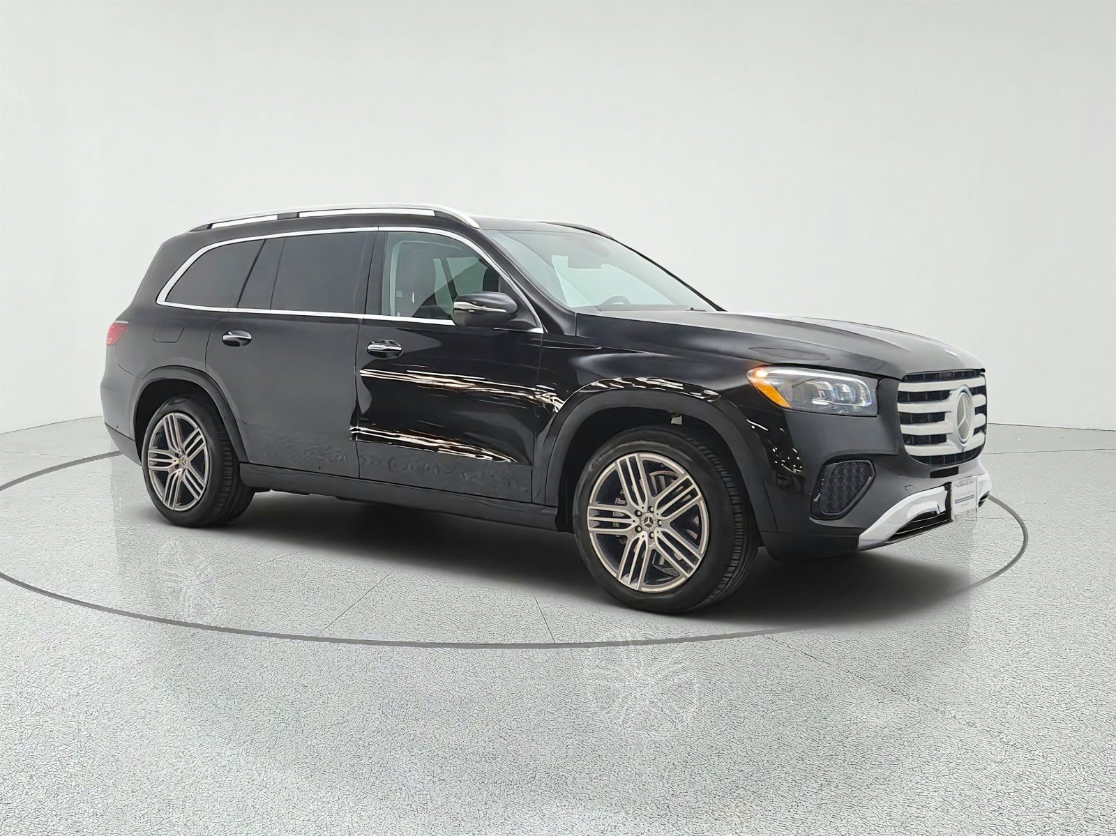 Certified Used 2026 Obsidian Black Metallic Mercedes-Benz GLS 450 4MATIC® SUV image 3
