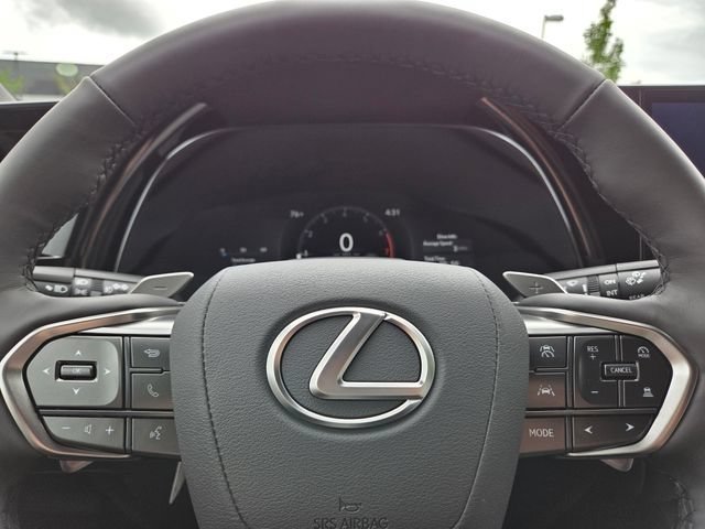 New 2026 Wind Chill Pearl Lexus PREMIUM AWD image 32