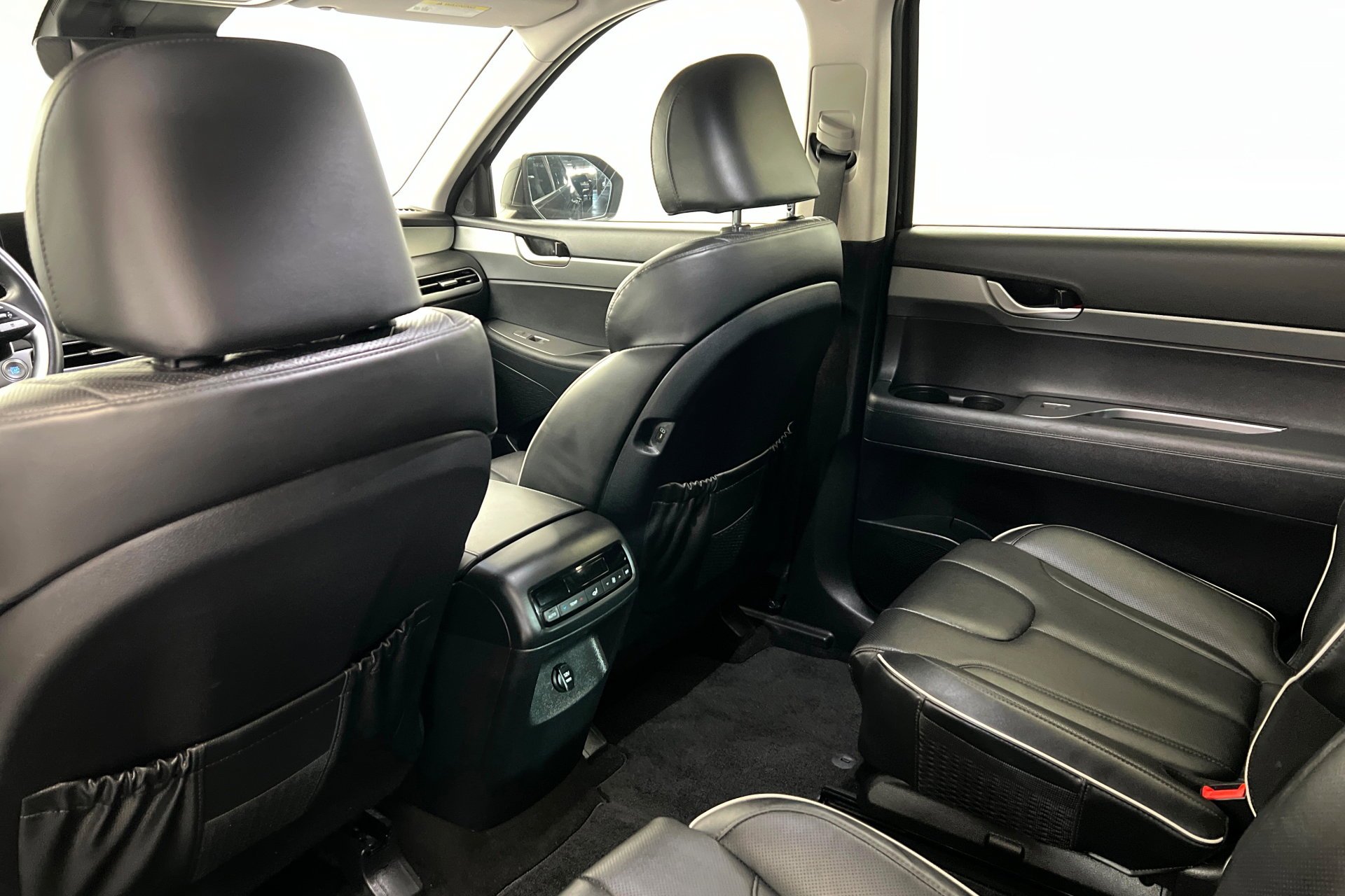 Used 2023 Abyss Black Pearl Hyundai XRT image 20
