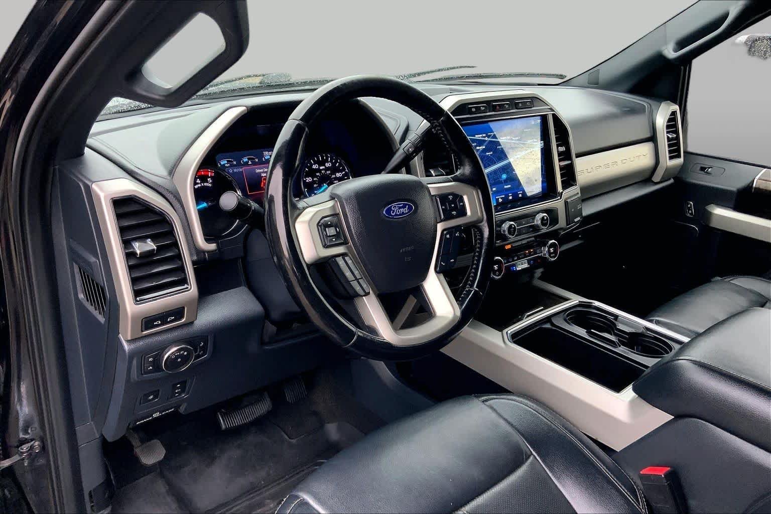 Used 2022 Agate Black Metallic Ford F-450 Pickup LARIAT image 16