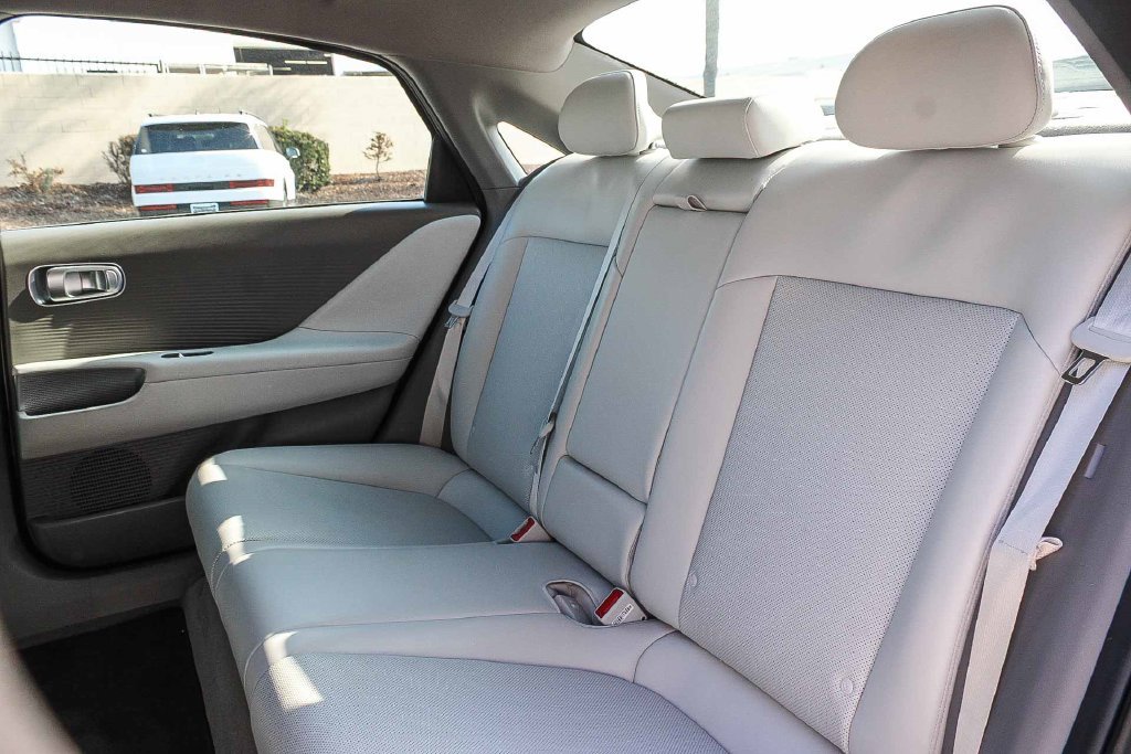 Certified Used 2023 Silver Hyundai SEL image 19