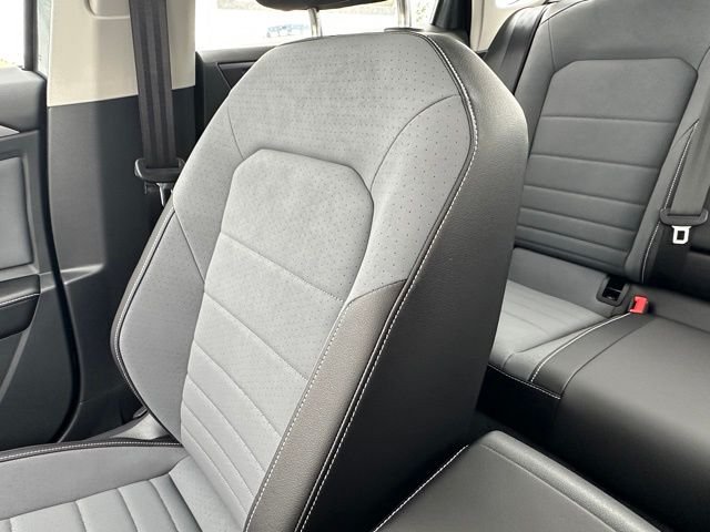 New 2026 Platinum Gray Metallic Volkswagen 1.5T SE image 26
