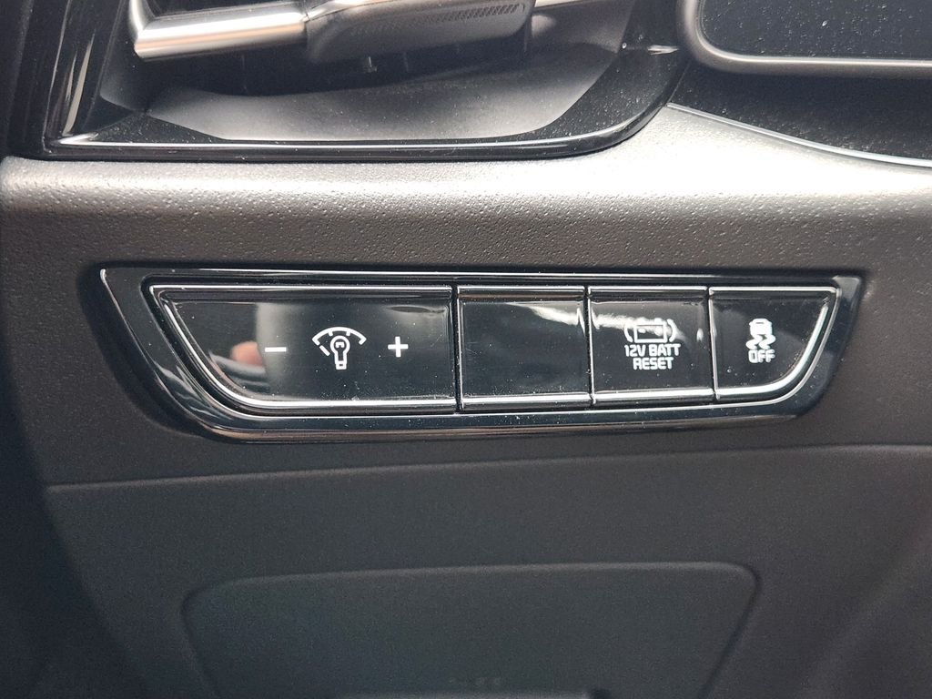 Used 2023 Gray Kia EX image 21