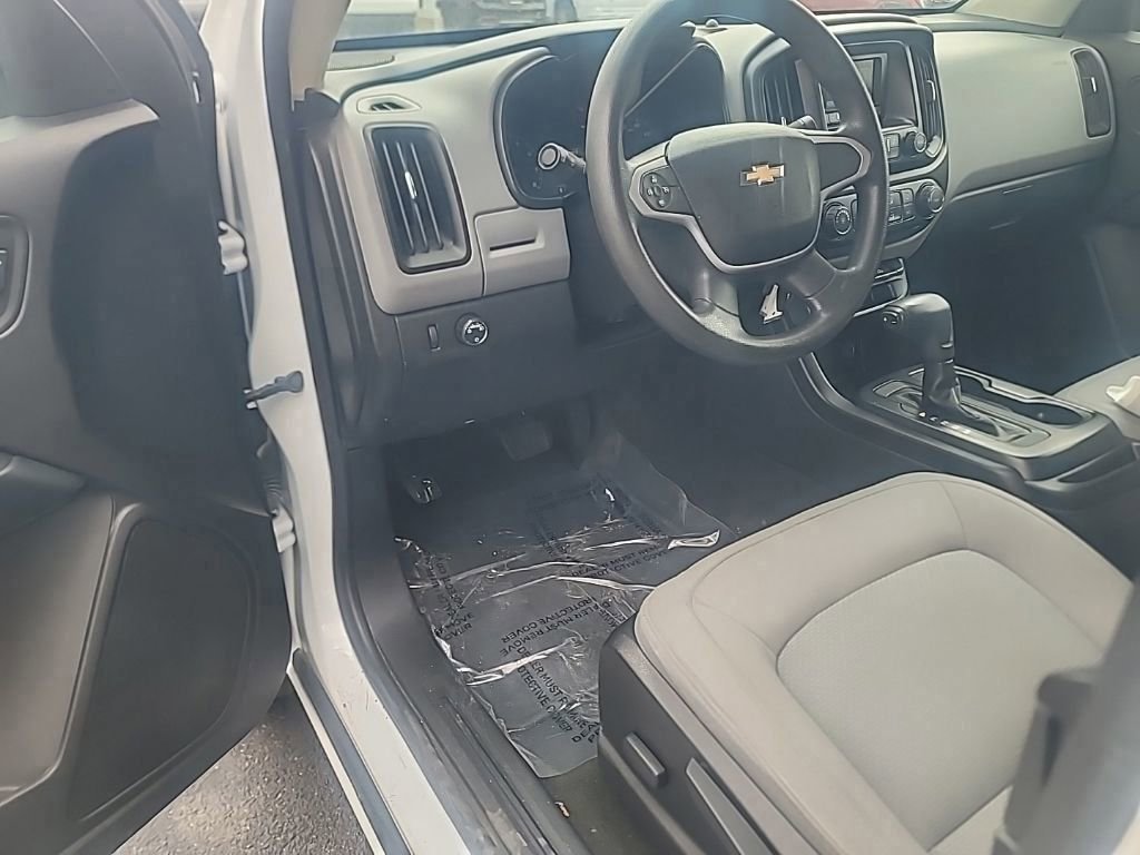 Used 2016 Summit White Chevrolet 2WD WT image 4