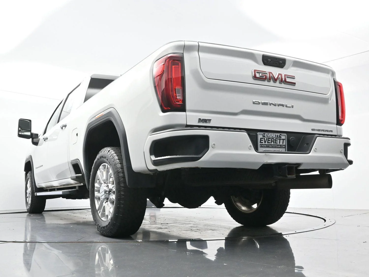 Used 2021 SUMMIT WHITE GMC Denali image 50