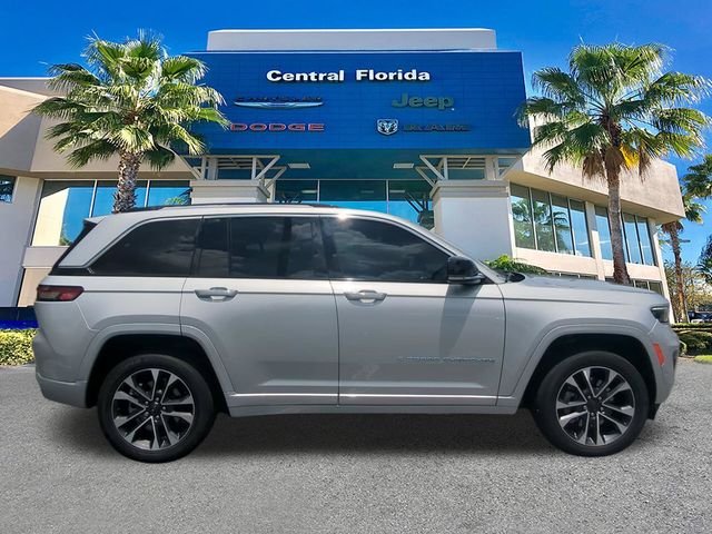 Certified Used 2024 Silver Jeep Overland 4xe image 4