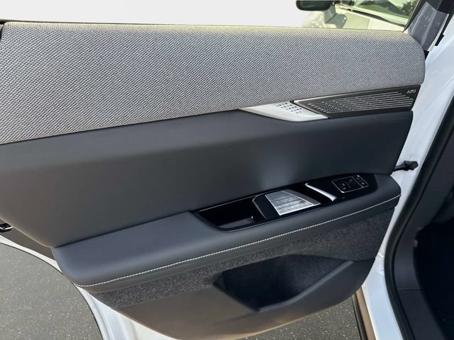 2027 Cadillac OPTIQ Sport - Photo 10