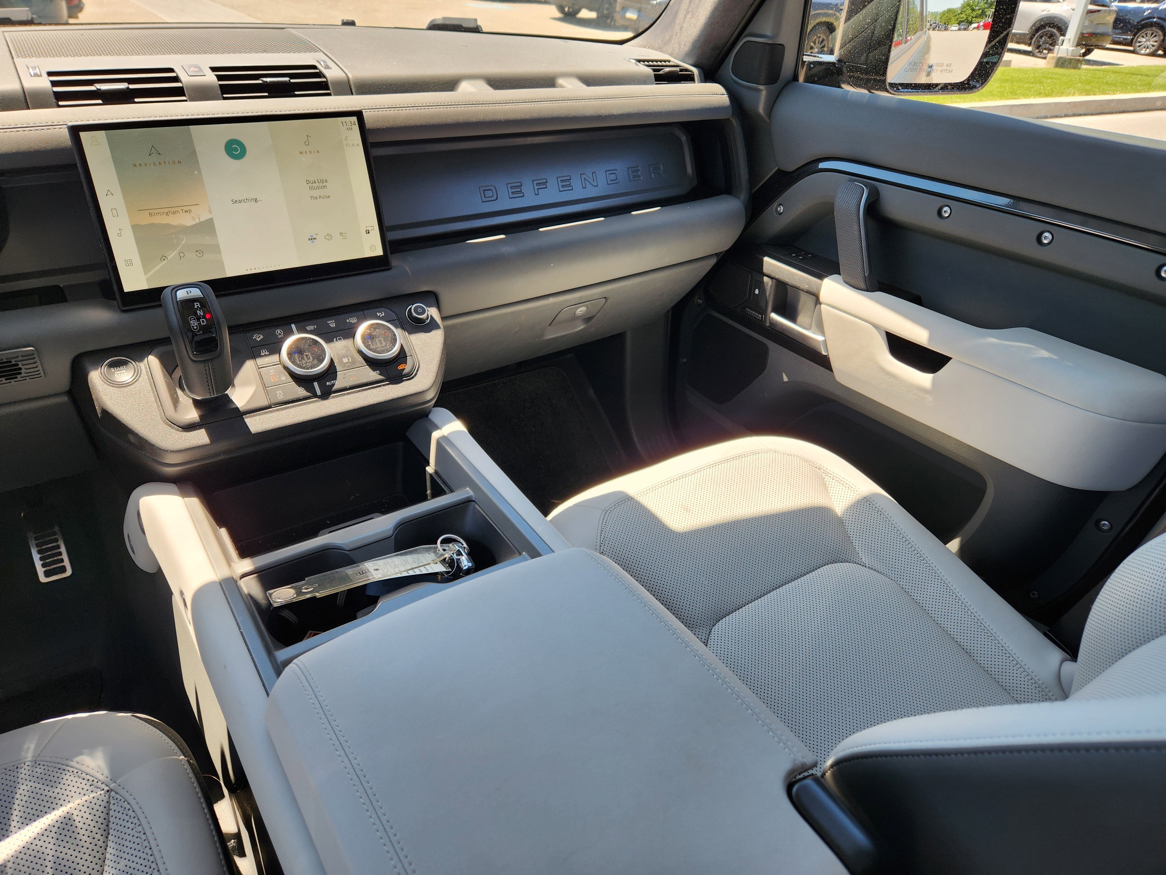 Certified Used 2025 Carpathian Gray Premium Metallic Land Rover V8 image 14