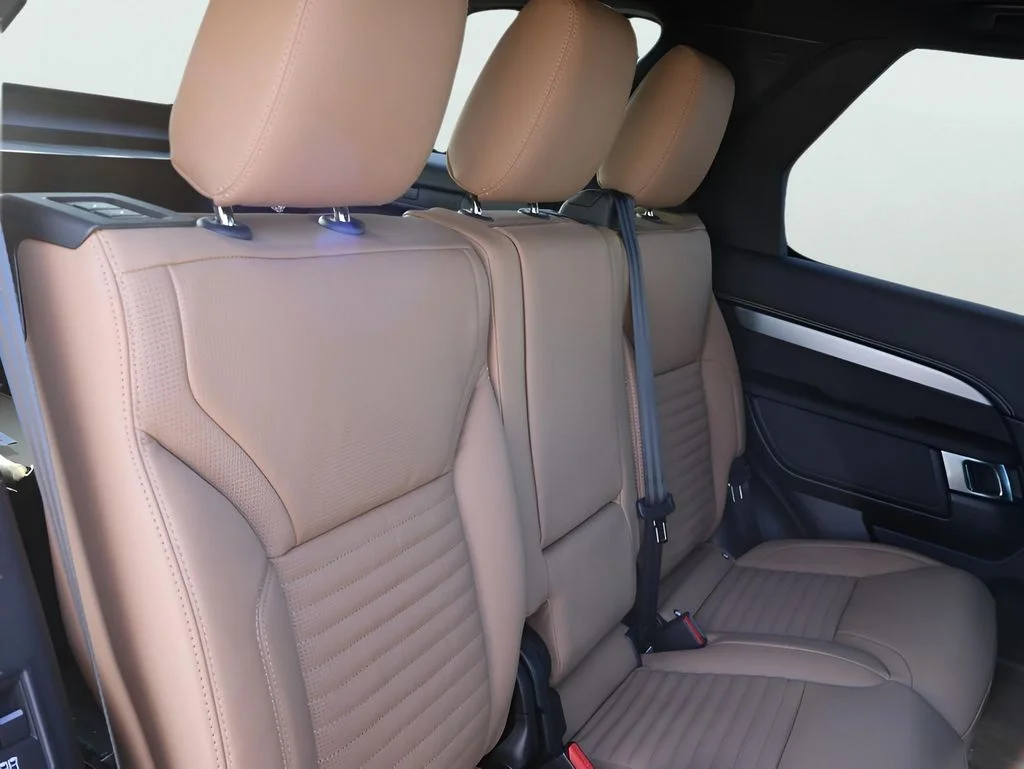 New 2026 Carpathian Grey Land Rover  image 13