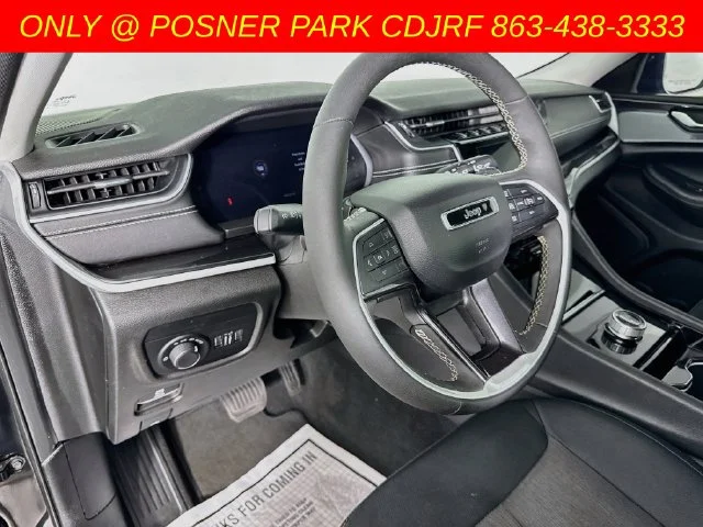 Used 2023 Black Jeep Laredo image 9