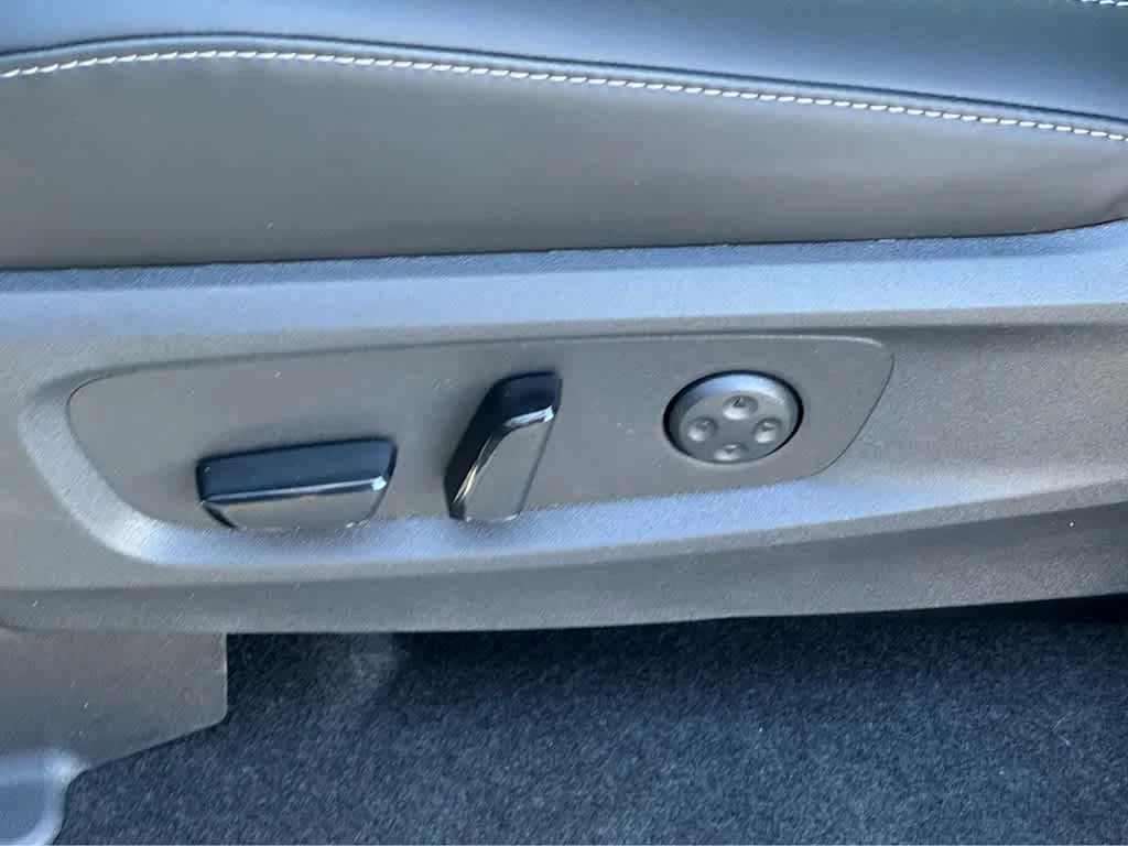 Certified Used 2026 Harbor Gray INFINITI SPORT image 17