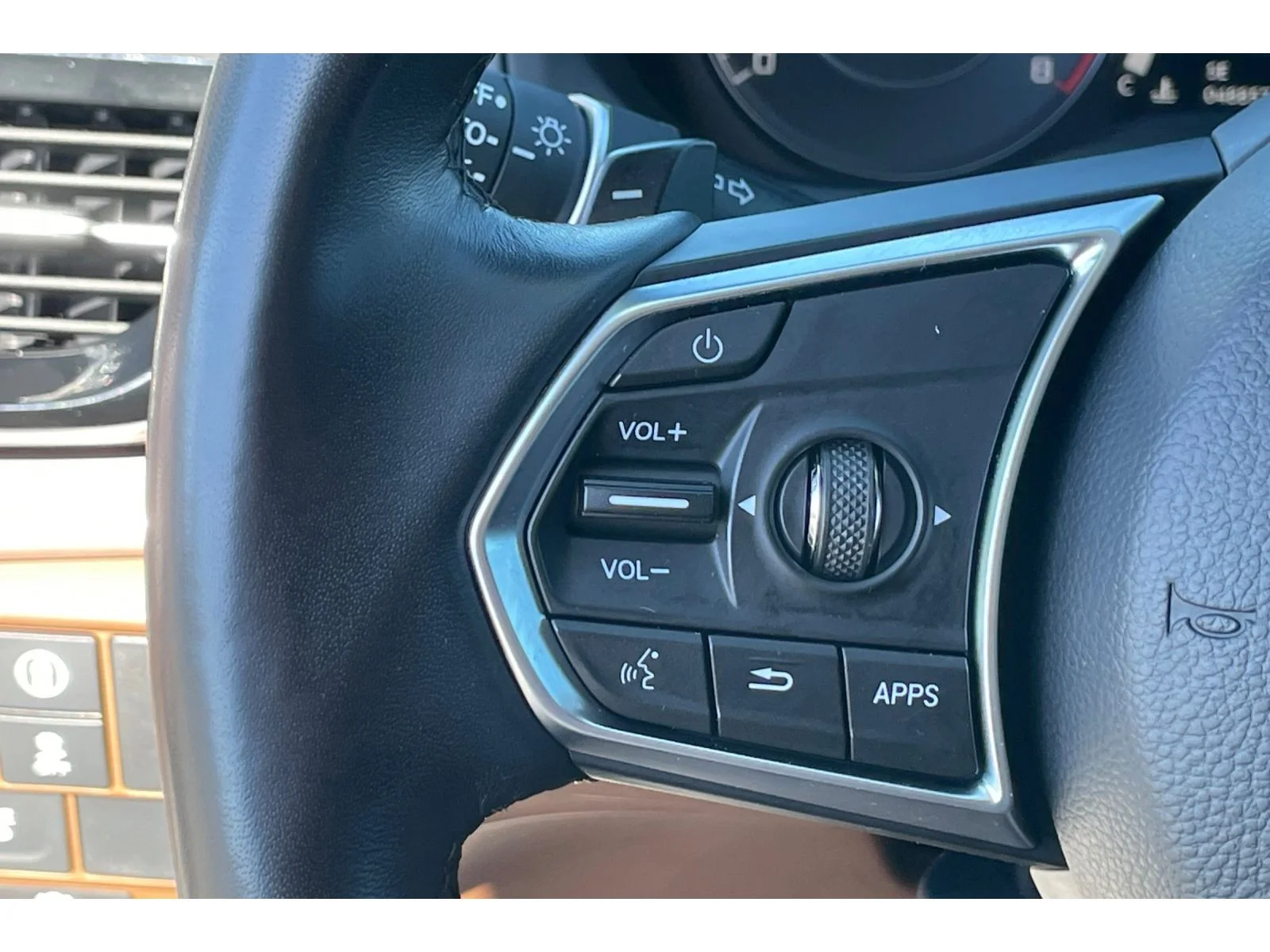 Used 2023 Platinum White Pearl Acura w/Technology Package image 35