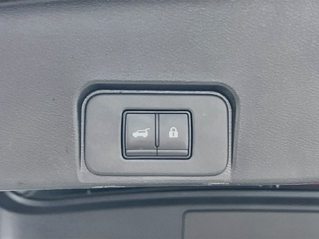 2025 Nissan Rogue SV - Photo 25