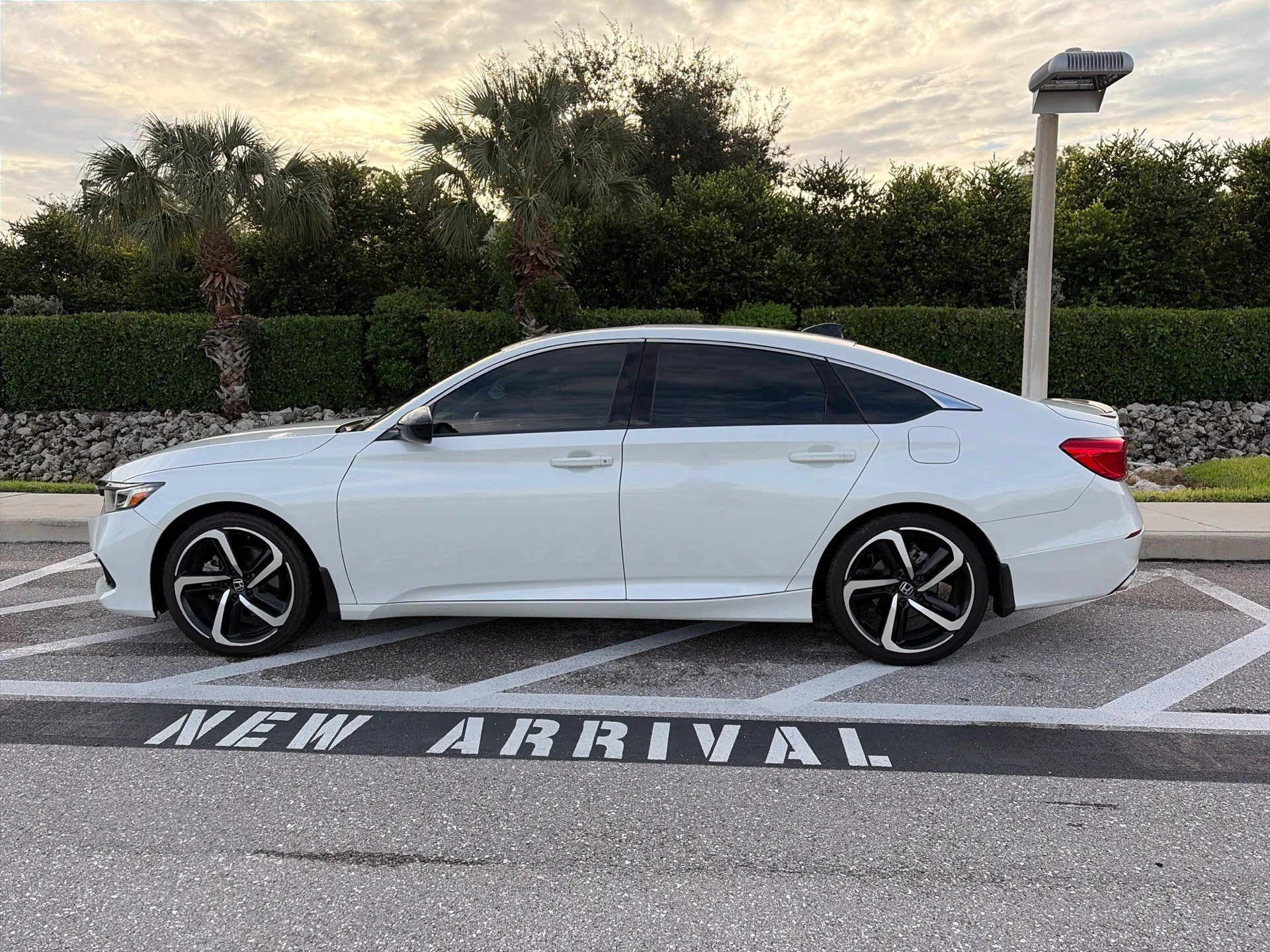 Certified Used 2022 Platinum White Pearl Honda Sport 2.0T image 11