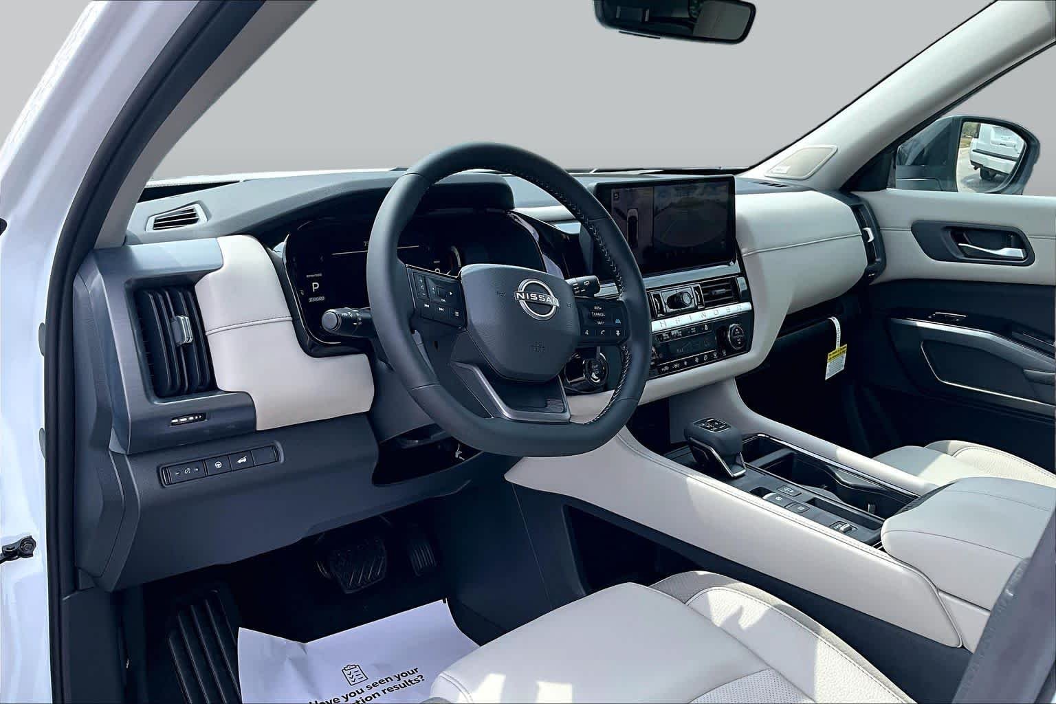 New 2026 Everest White Pearl TriCoat Nissan SL image 8
