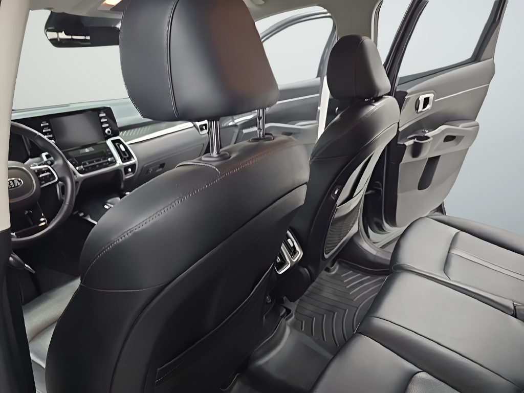Used 2021 Gray Kia S image 21
