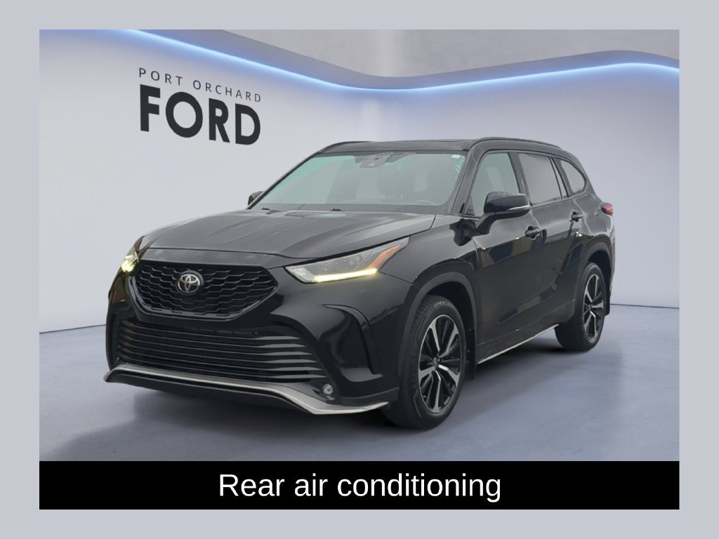 2022 Toyota Highlander XSE