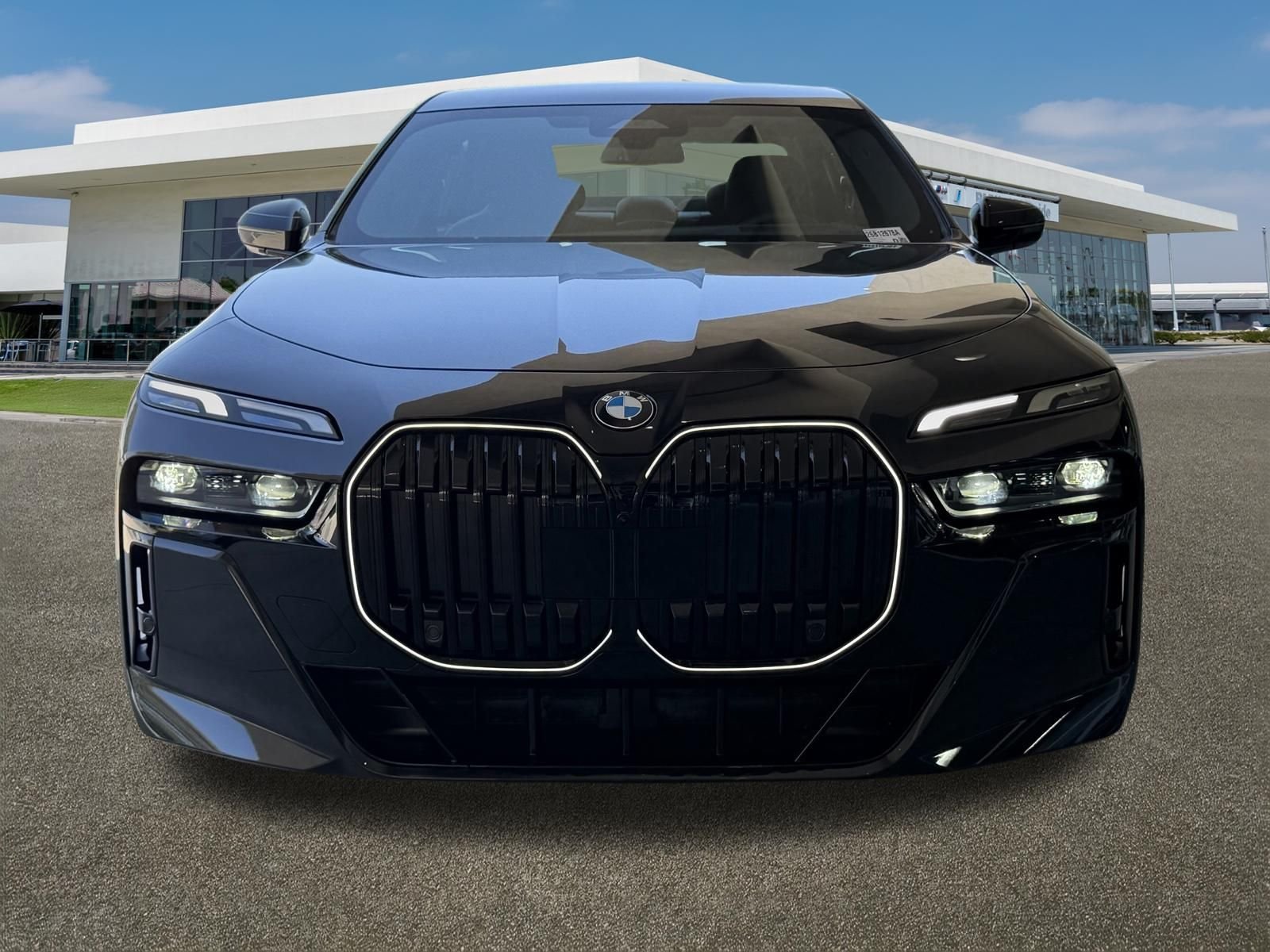 Used 2025 Black BMW 740i xDrive image 3