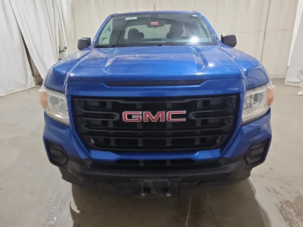 Used 2021 Dynamic Blue Metallic GMC 4WD Elevation Standard image 5