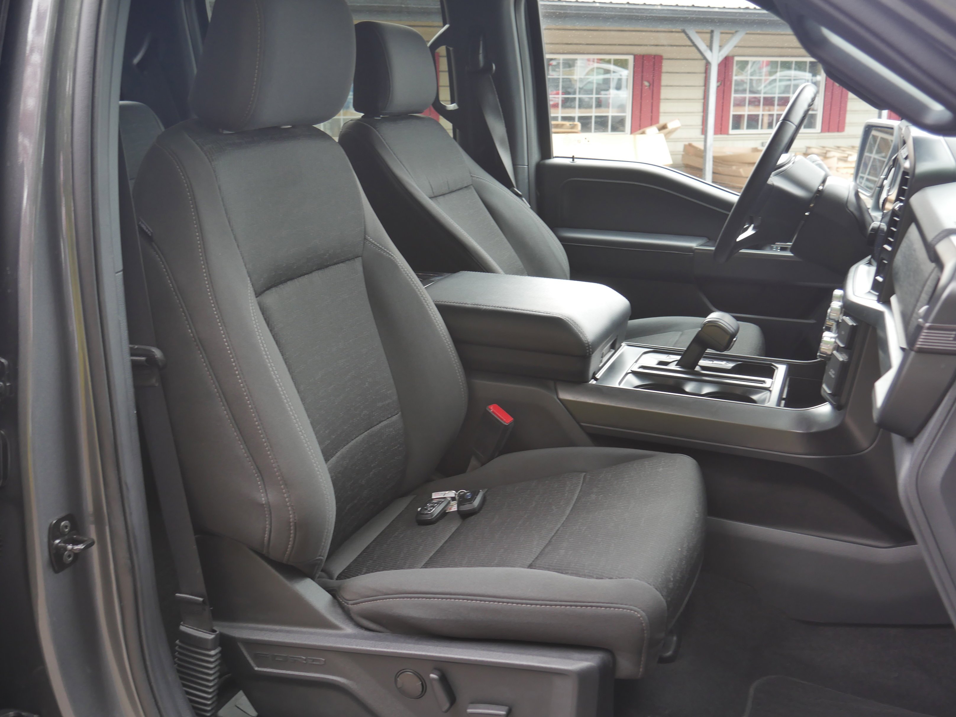 Certified Used 2024 Gray Ford XLT image 29