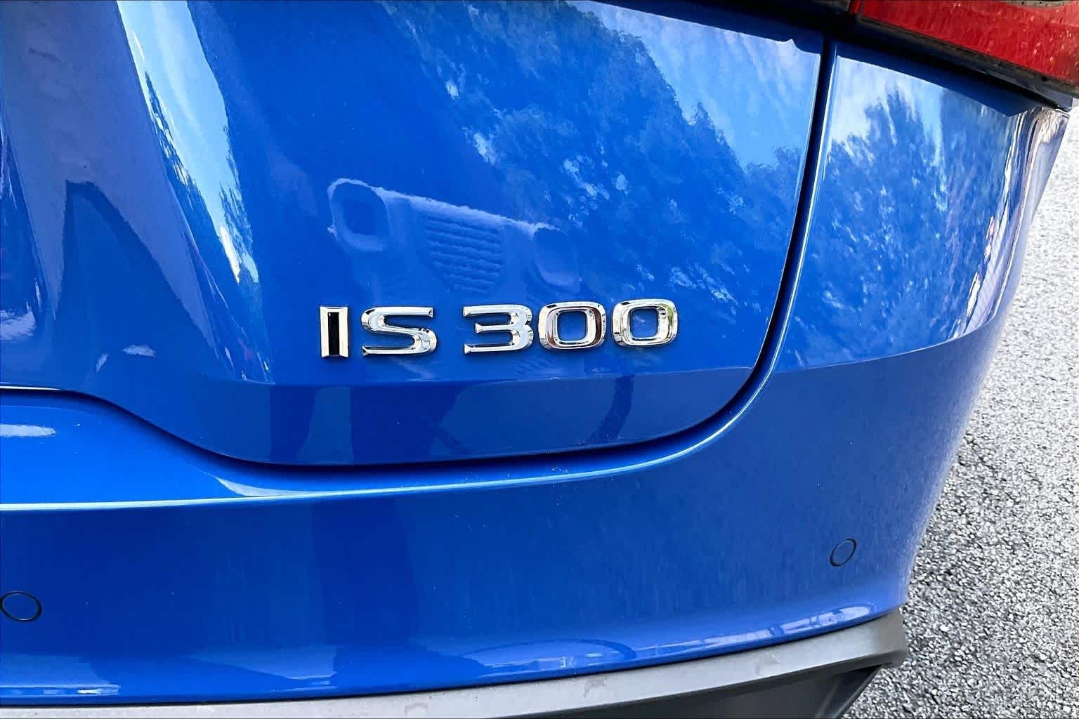 Used 2023 Grecian Water Lexus  image 20