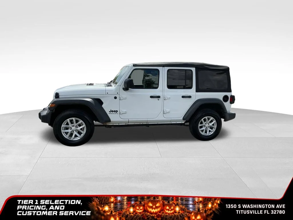Used 2023 White Jeep Sport S image 3
