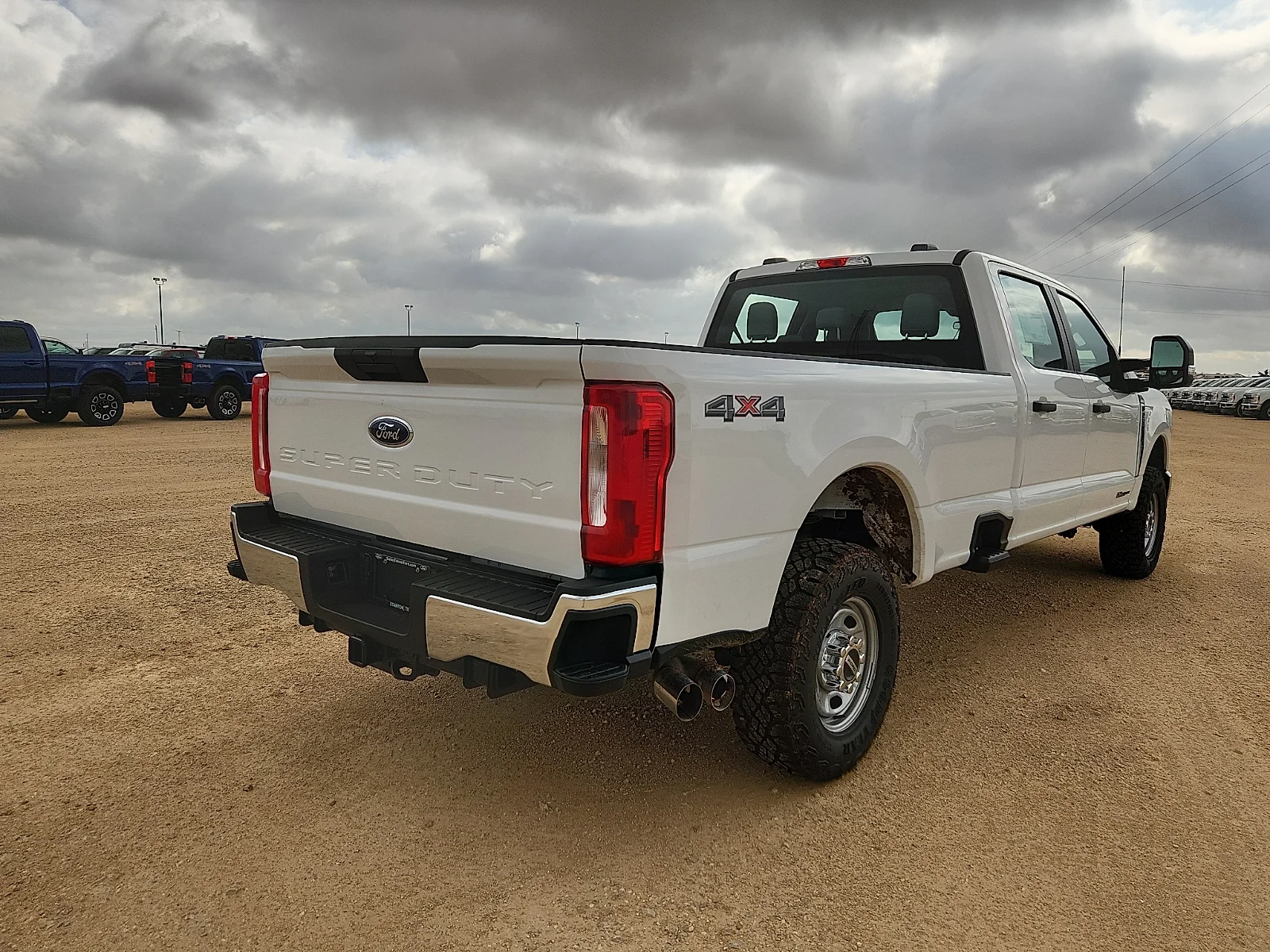 New 2026 Oxford White Ford F-250® XL image 7