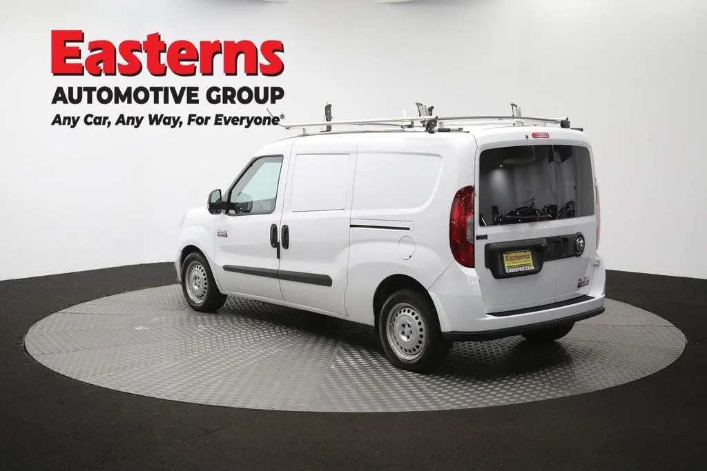 Used 2022 White Ram Base image 61