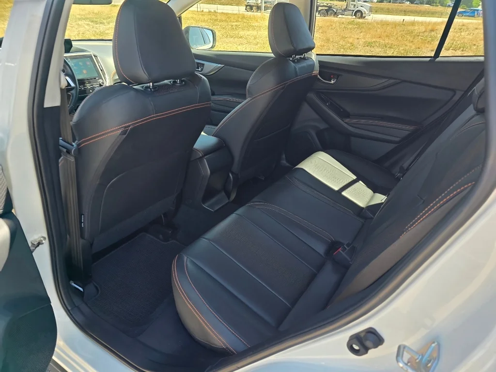 Used 2023 Crystal White Pearl Subaru Limited image 15