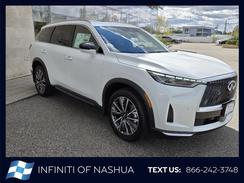 New 2027 RADIANT WHITE INFINITI Luxe AWD image 16