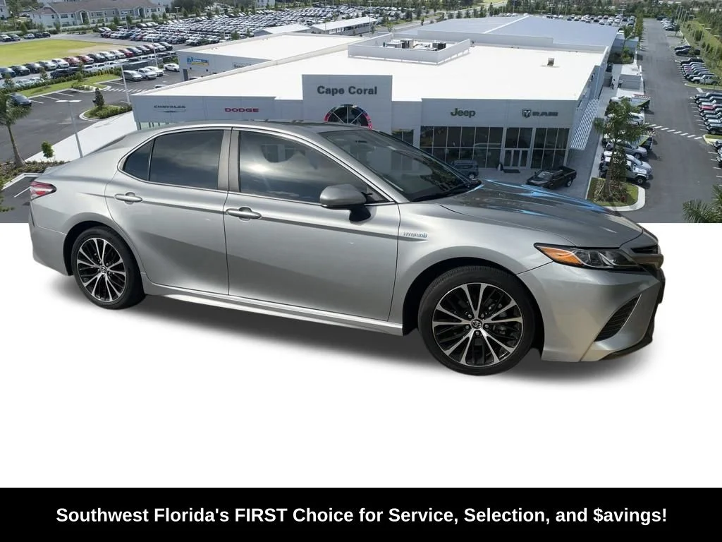 Used 2020 Silver Toyota SE image 2