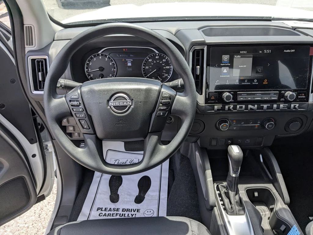 2025 Nissan Frontier SV - Photo 16