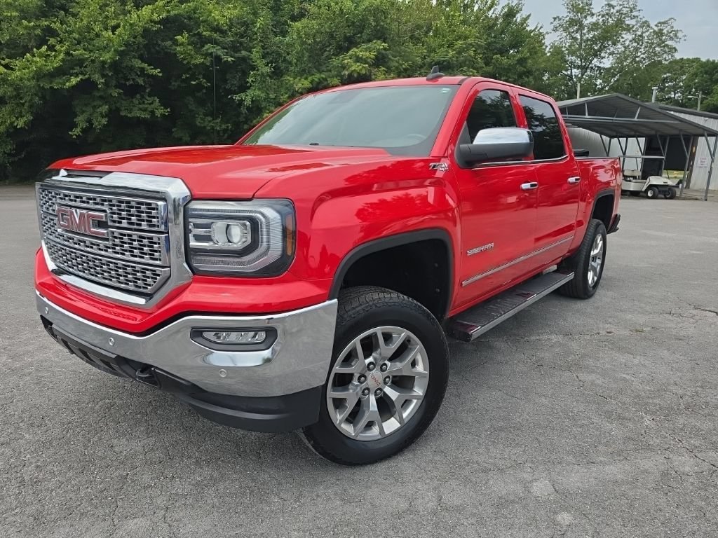 Used 2018 CARDINAL RED GMC SLT image 4