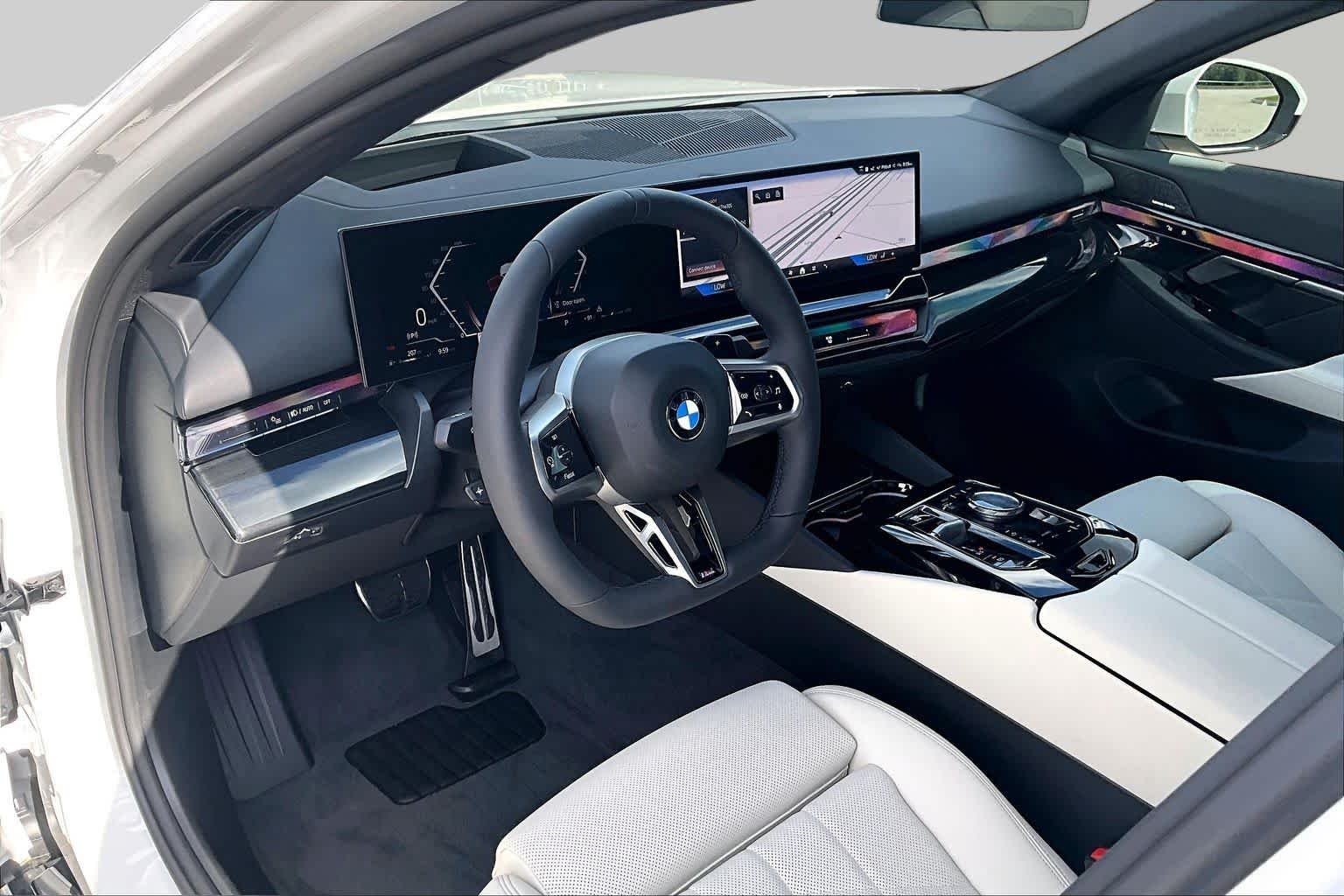 Used 2027 Mineral White Metallic BMW 540i xDrive image 16