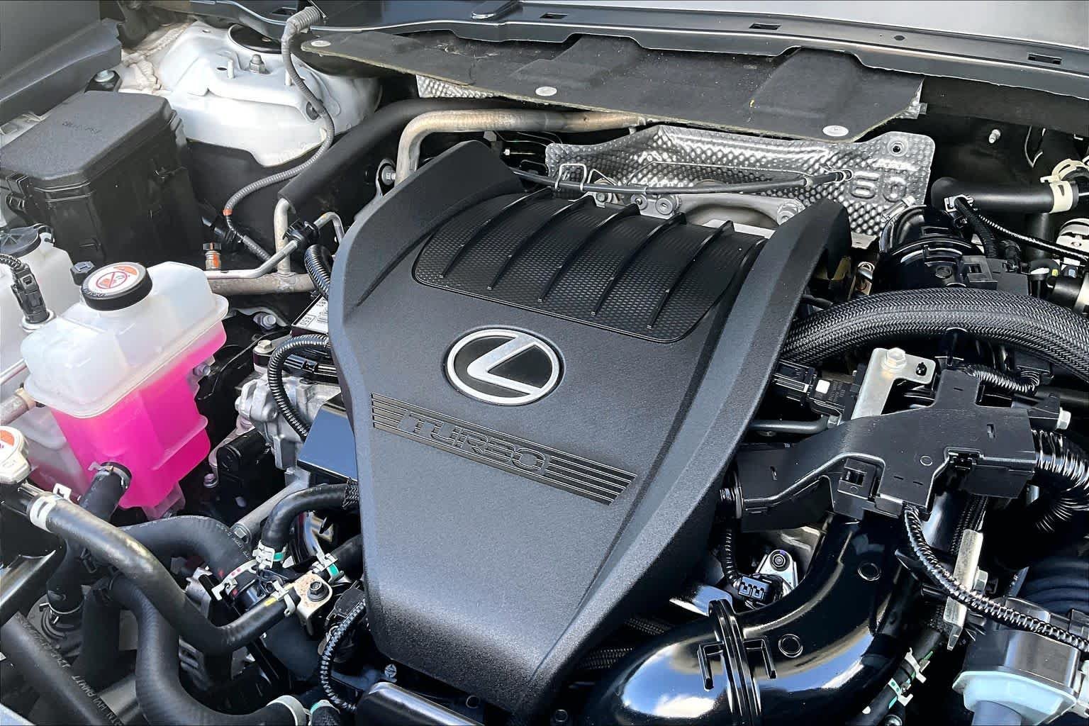 Used 2024 Wind Chill Pearl Lexus  image 32