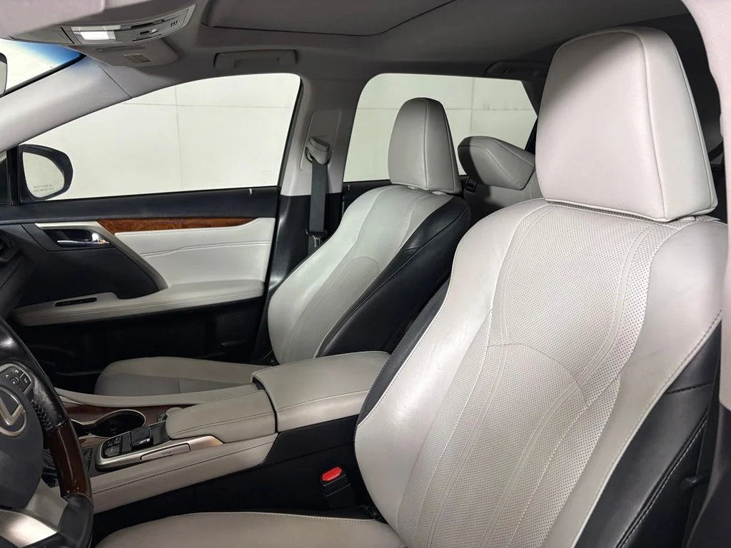 Used 2018 Silver Lexus 450hL Premium image 18