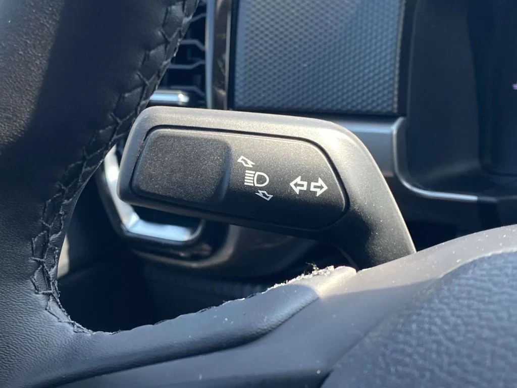 New 2026 Oxford White Ford XLT image 25