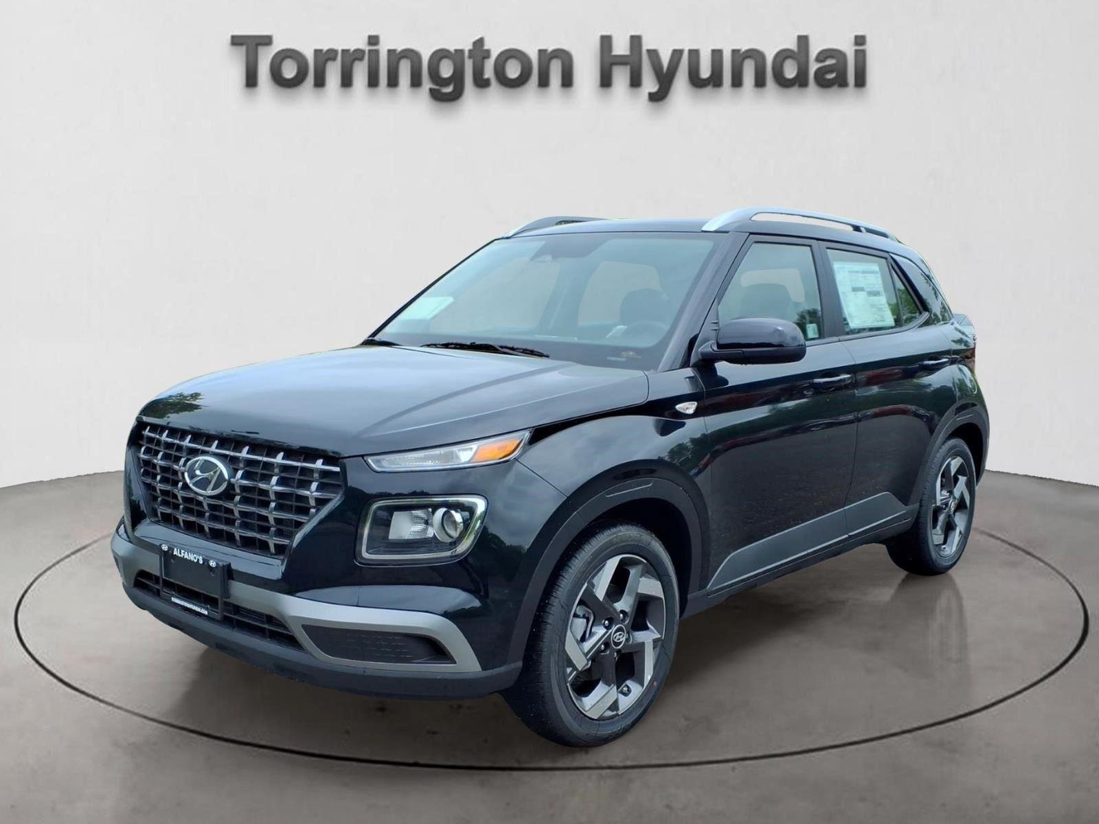 Certified Used 2025 Onyx Black Hyundai SEL image 1