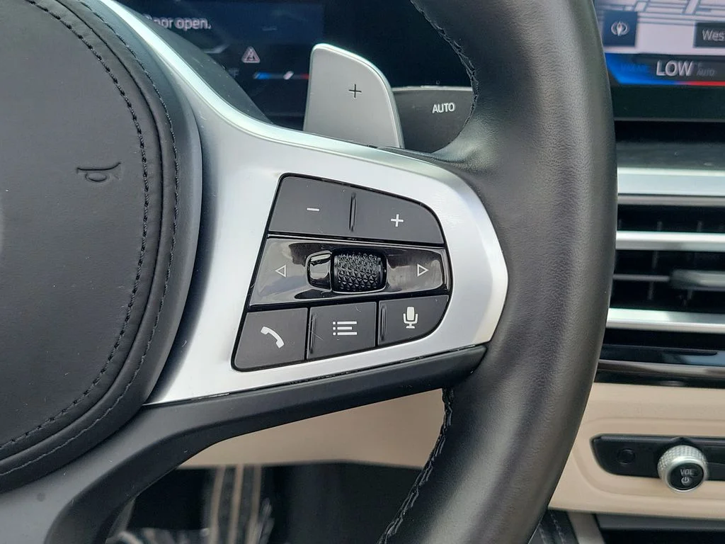 Used 2024 Black BMW M440i image 26