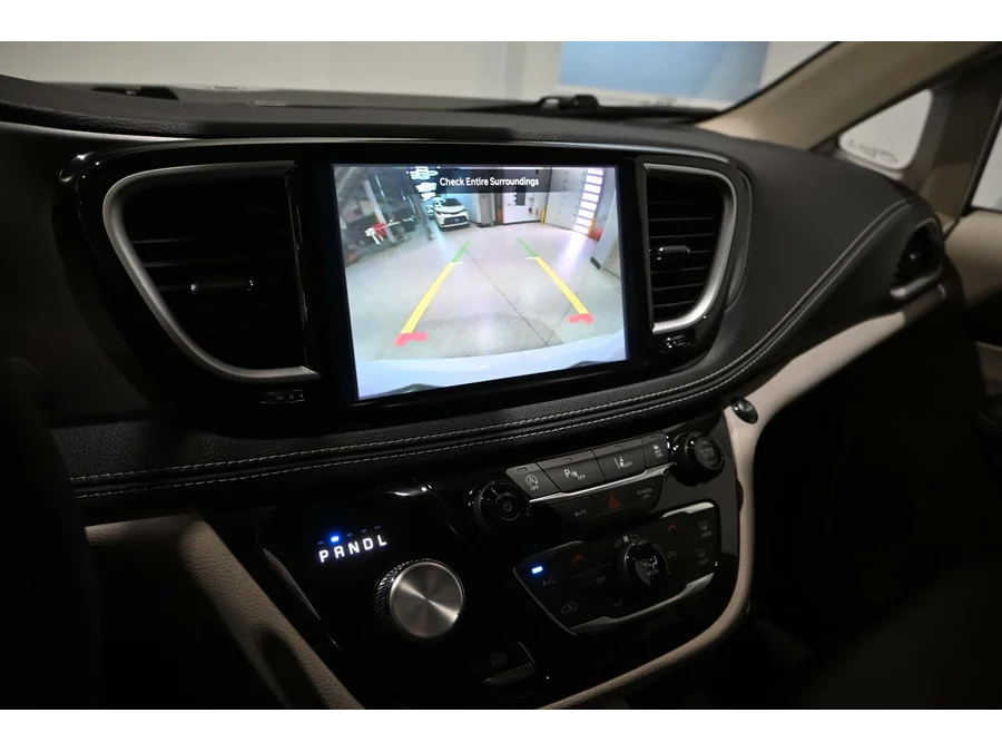 Used 2022 WHITE Chrysler Touring L Mobility Handicap Van image 36