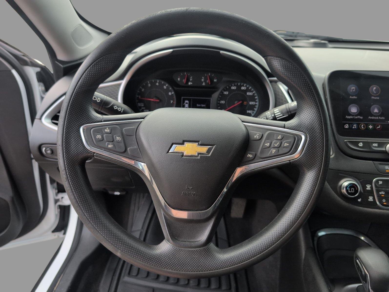Used 2022 Summit White Chevrolet LT image 29