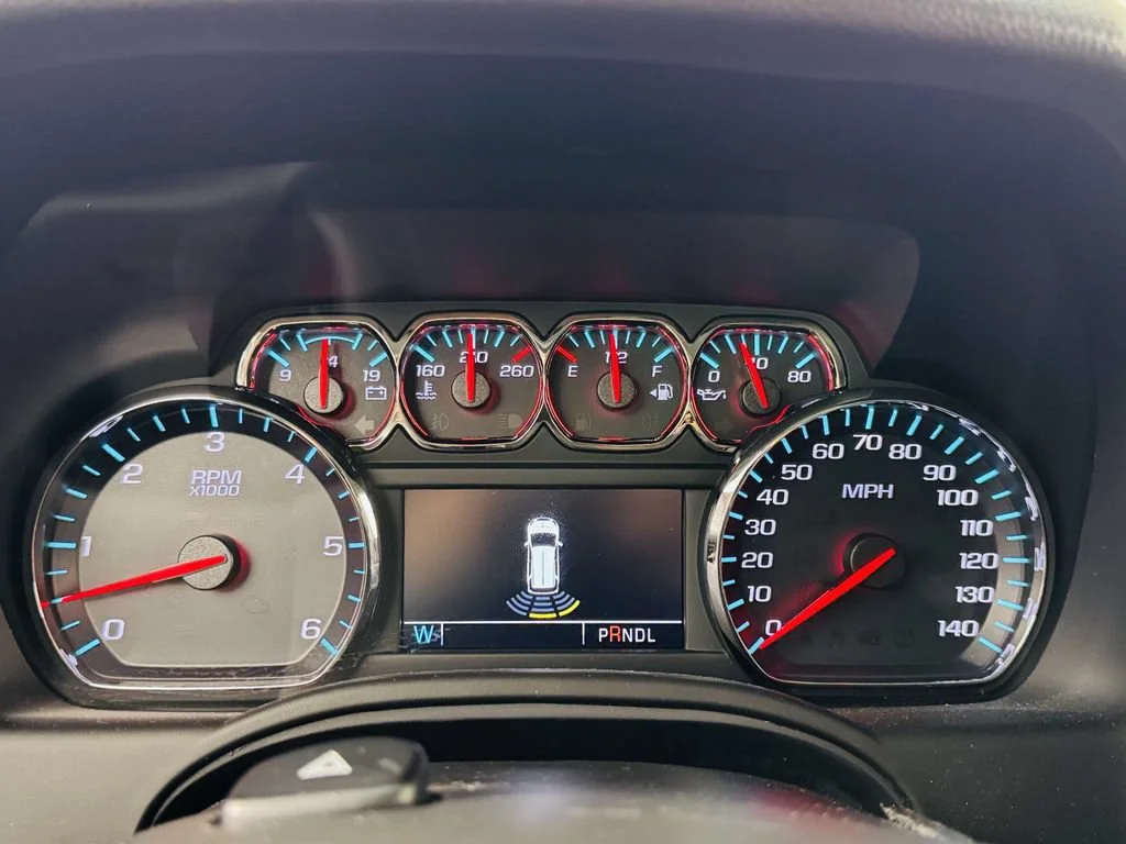 Used 2020 BLACK Chevrolet LT image 18