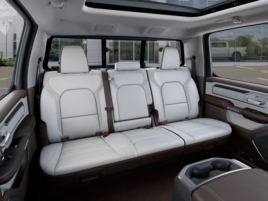 2026 RAM 1500 Laramie - Photo 17