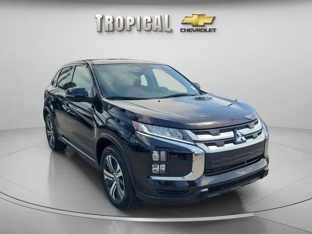 Used 2024 Silver Mitsubishi S image 4