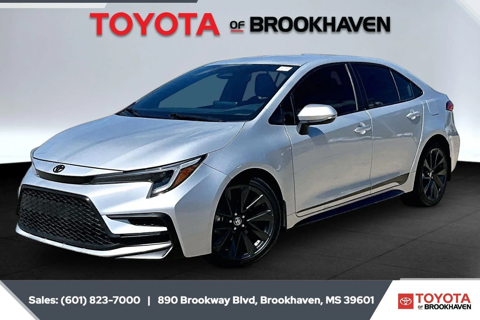 Used 2024 Classic Silver Metallic Toyota SE image 10