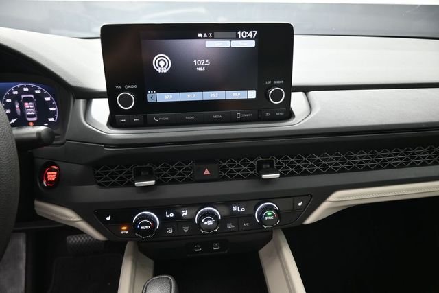 Used 2024 White Honda EX image 6