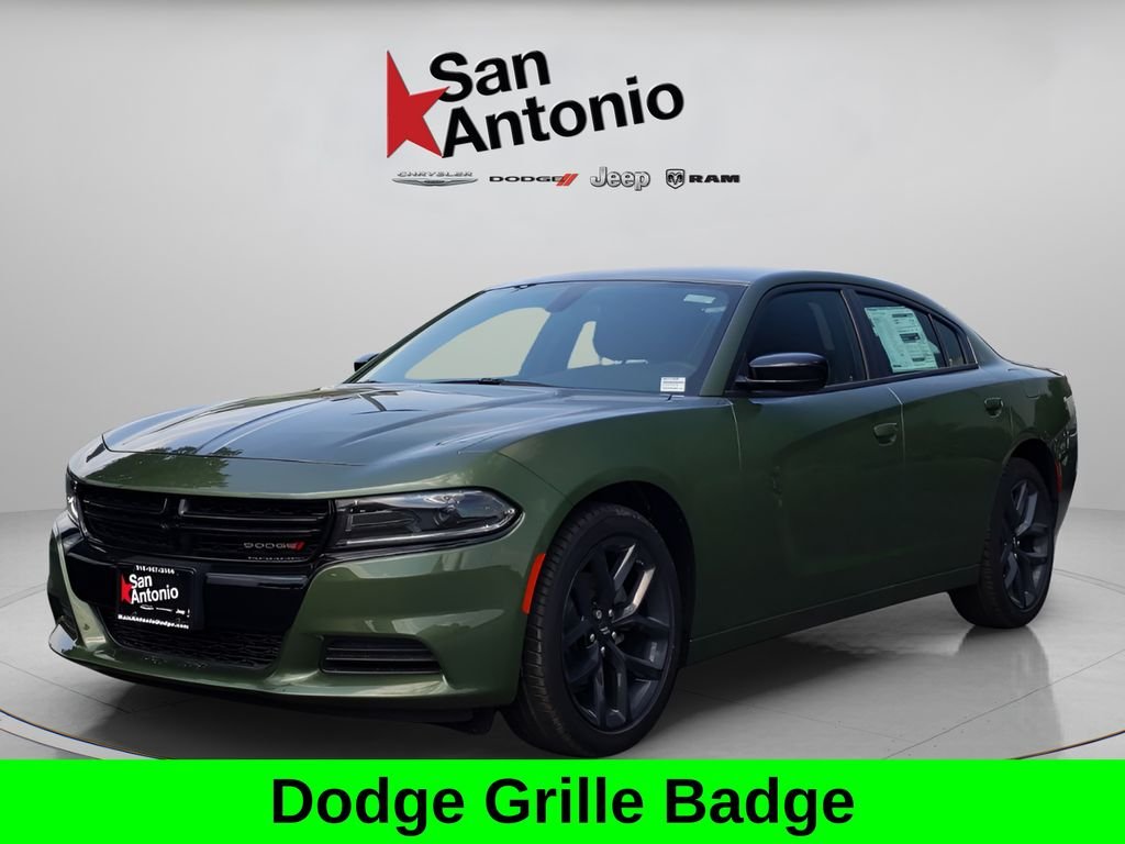 Used 2022 Green Dodge SXT image 6