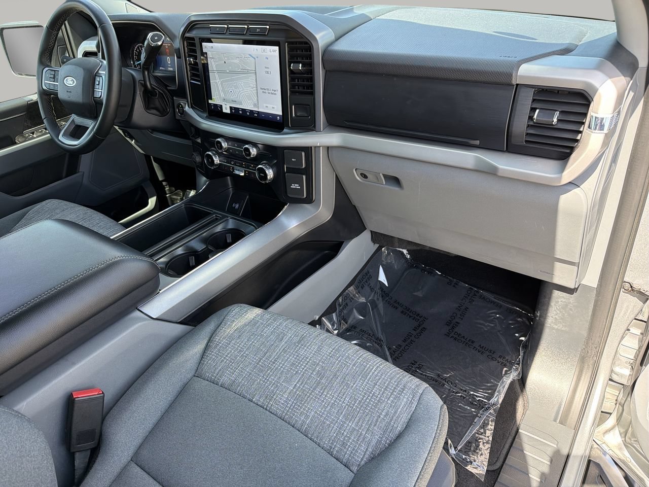 Used 2023 Silver Metallic Ford XLT image 11